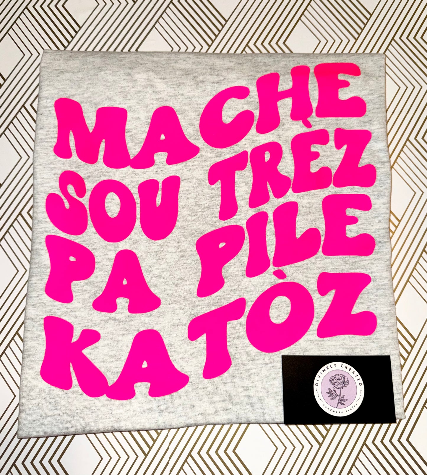 "Mache Pa Pile" Tee